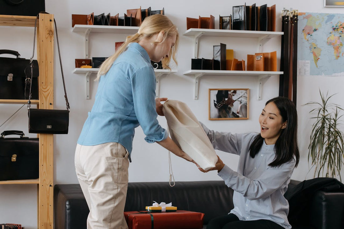 Designing Non-Woven Bags for Fashion Retailers - Jet Paper Bags